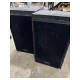 2 Kenwood speakers 22 inches tall 13 inches wide