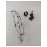 Silver bracelet clasp broke two gold tone pins
