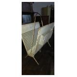 Metal base mcm magazine rack