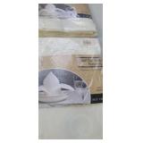 Swirl damask napkins 3 packs of 4