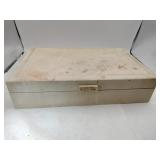 Jewelry box with accessories
