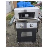 Cuisinart gas grill with tools