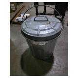 Small galvanized can with lid