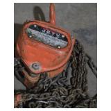 Jet 1/2 ton chain hoist and tire chains