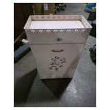 Metal clothes hamper 30 x 19 x 11'