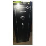Stackon 16 gun combination safe