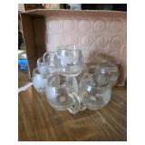 8 Nestlï¿½ Globe Coffee Mugs