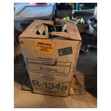 30 lb R-134a cylinder fells full