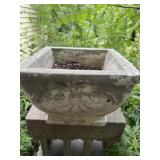 Square concrete planter