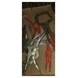 Vise grips and locking grip pliers