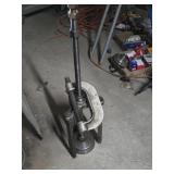 Large bearing puller with clamp