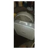 Box fan , lasko cyclone fan