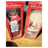 19 inch Mrs. Claus and Santa Claus animated and