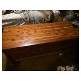 Ceder chest