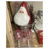 Metal tub w/ Christmas gourd, grapevine wreath, &