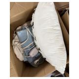 Blankets, pillow and heating pads assorted in box