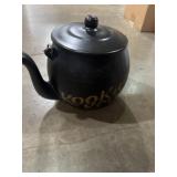 McCoy Pottery 'Kookie Kettle' cookie jar