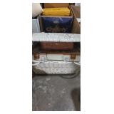 Picnic basket/sewing basket with sewing supplies