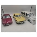 Diecast 2003 Ford expedition Chevy Camaro BMW