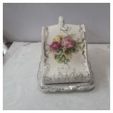 B&k covered cheese dish