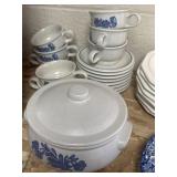 Pfaltzgraff Yorktowne tea cups and saucers 18