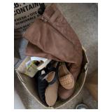Size 10 men black leather boots, kids size shoes,