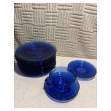 Hazel Atlas, modern tone, 13 plates, two saucers,
