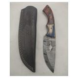 Damascus style hunting Knife w/ sheath   4' blade