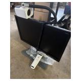 ONYX Deskset HD video magnifier system featuring