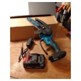 21 Volt Mini ChainSaw New In Box Comes With