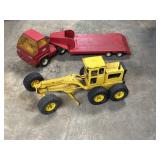 vintage Tonka pressed steel road grader & semi