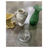 3 small flower vases and a clear glass flower