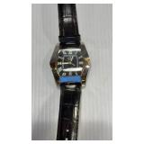 Croton quartz wristwatch featuring a 5 ATM