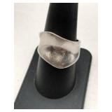 Silver curved band ring marked 925 size 7.