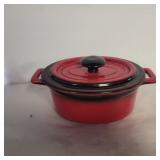 Small maybe 1qt stoneware baking dish