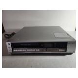Toshiba Beta Betamax VCR. Powers on, no remote