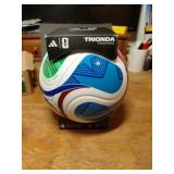 SOCCER BALL OFFICIAL SIZE AND WIEGHTTRIONDA