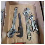 Adjustable wrenches crestloy