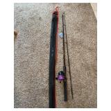 2 pc fishing pole W/closed face reel