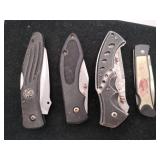 4 pocket knives