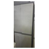 Plastic shop cabinet 25x18x65in