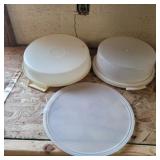 Tupperware cake/cupcake holders
