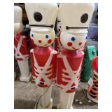 2 Blow Mold Nut Cracker Style Soldiers 30ï¿½