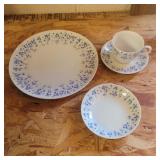 Sheffield rhapsody China set  7 dinner plates, 8