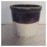 Brown and white crock 7.5in tall 1gallon
