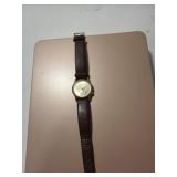 Guess vintage 1990s GUESS gold-tone women