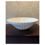 Vintage white ribbed fruit bowl 4 x 11