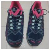 Adidas vigor Tr 4 blue pink size 6 running