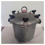 Home deluxe pressure cooker 6qt