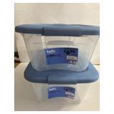 2-2 quart plastic tubs with locking lid
